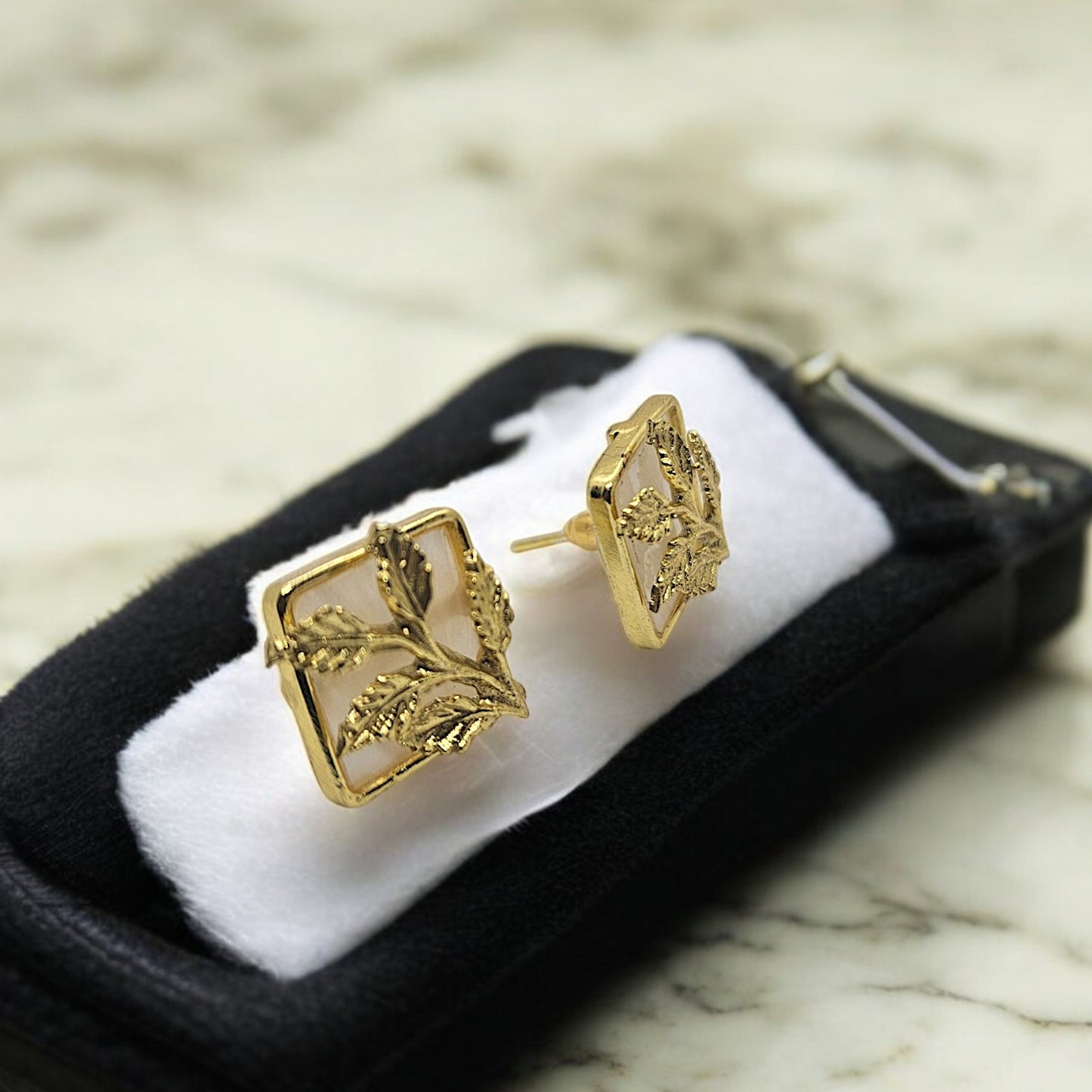 Golden Laurel Square Earrings