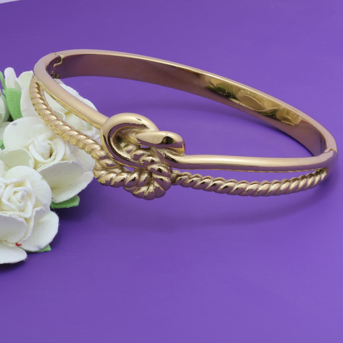 Boundless Knot Bracelet